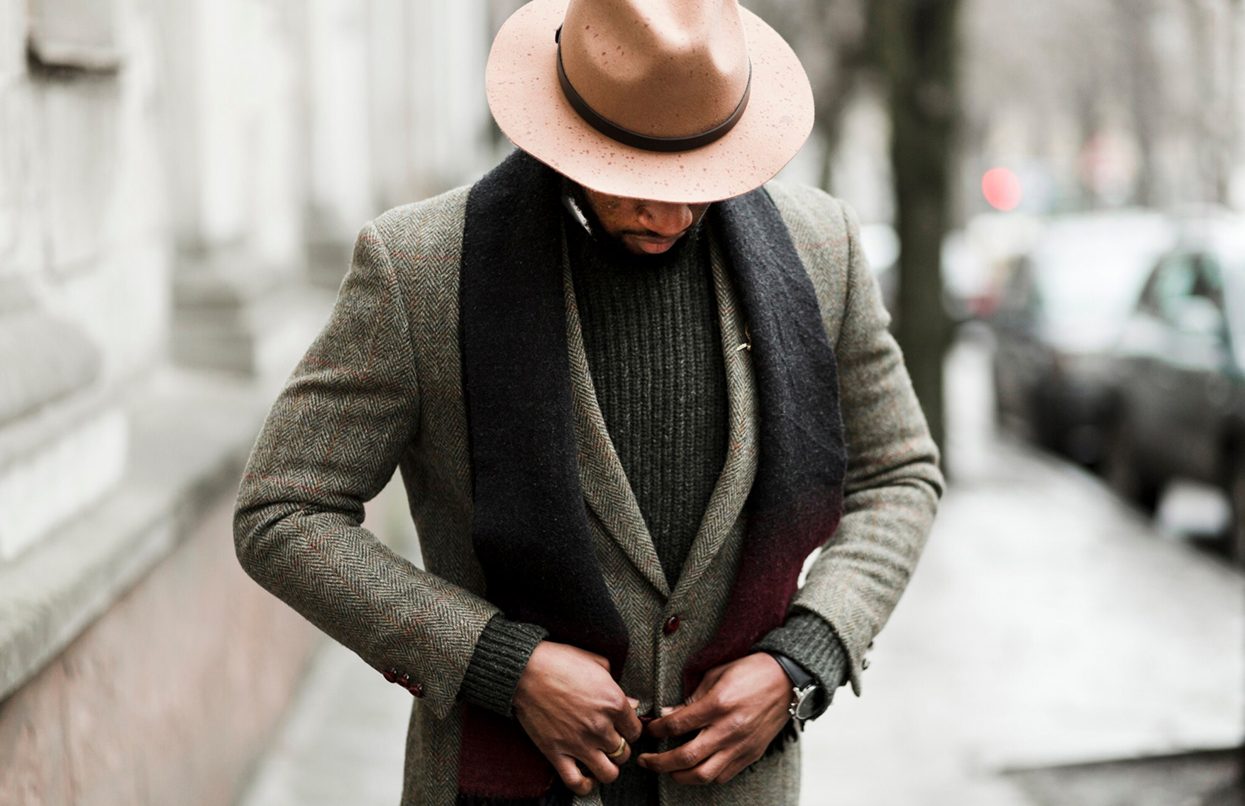 The Evolution of Fashion:From Classic to Contemporary